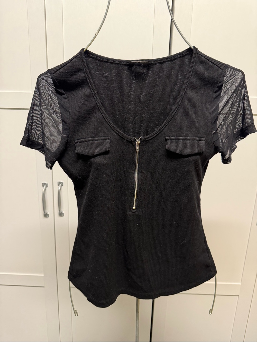 SHEIN Black Short Sleeve Mesh Panel Zip Top
